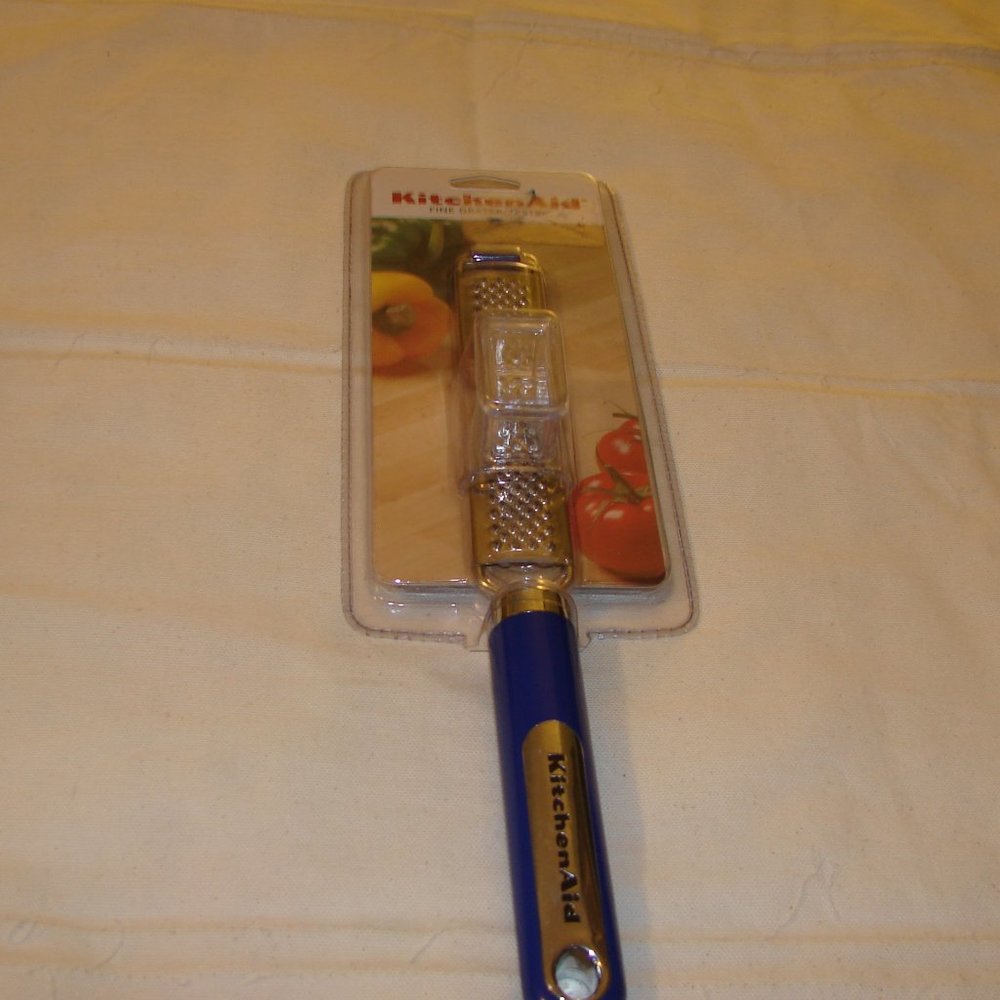 "D-82025" Fine Grater/Zester - Picture 2 of 4